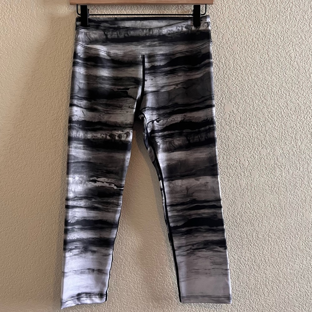 Prana Roxanne Gray Capri Crop Leggings Size Small